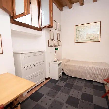 Apartamento Cascina Del Poggio Al Sole