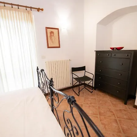 Cascina Del Poggio Al Sole